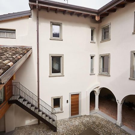 Palazzo Eleonora Panzió Monasterolo del Castello Kültér fotó
