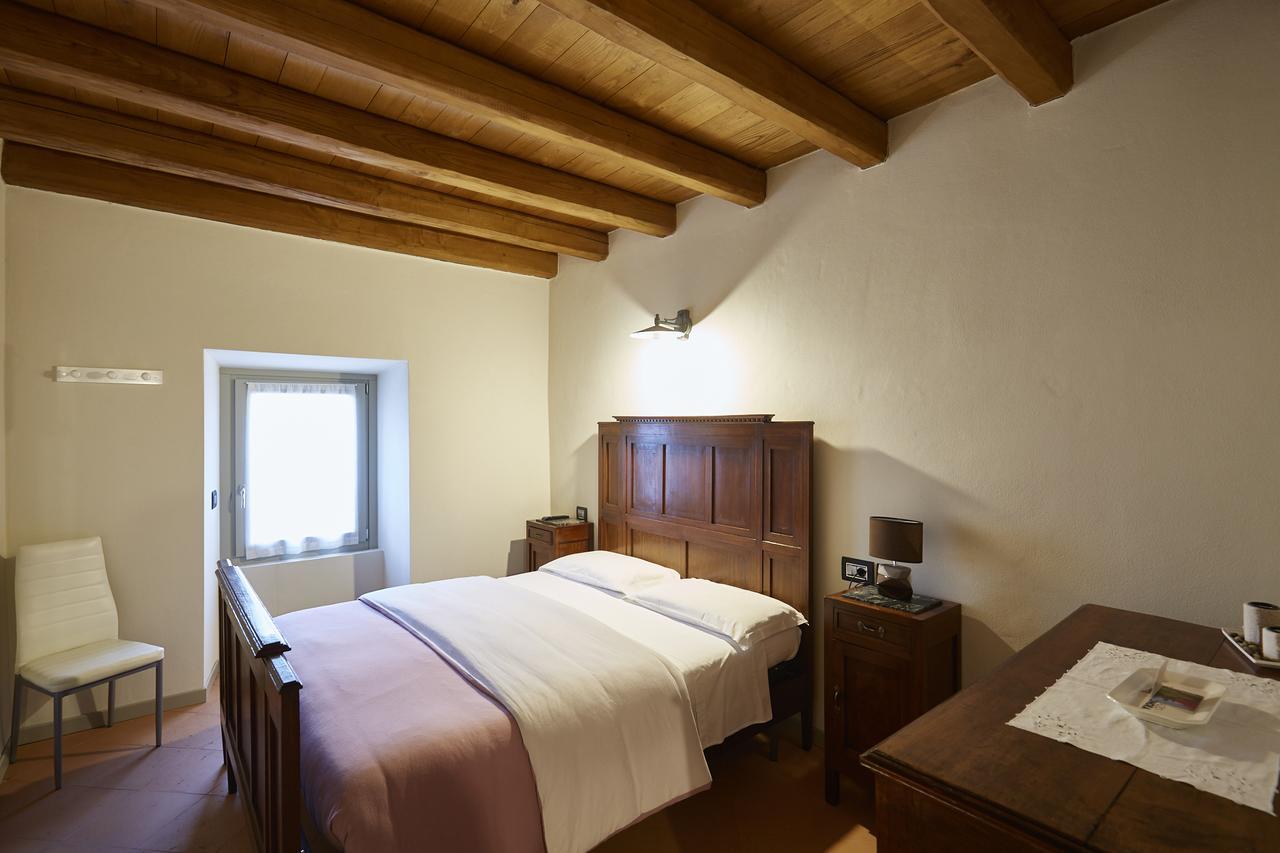 Palazzo Eleonora Panzió Monasterolo del Castello Kültér fotó