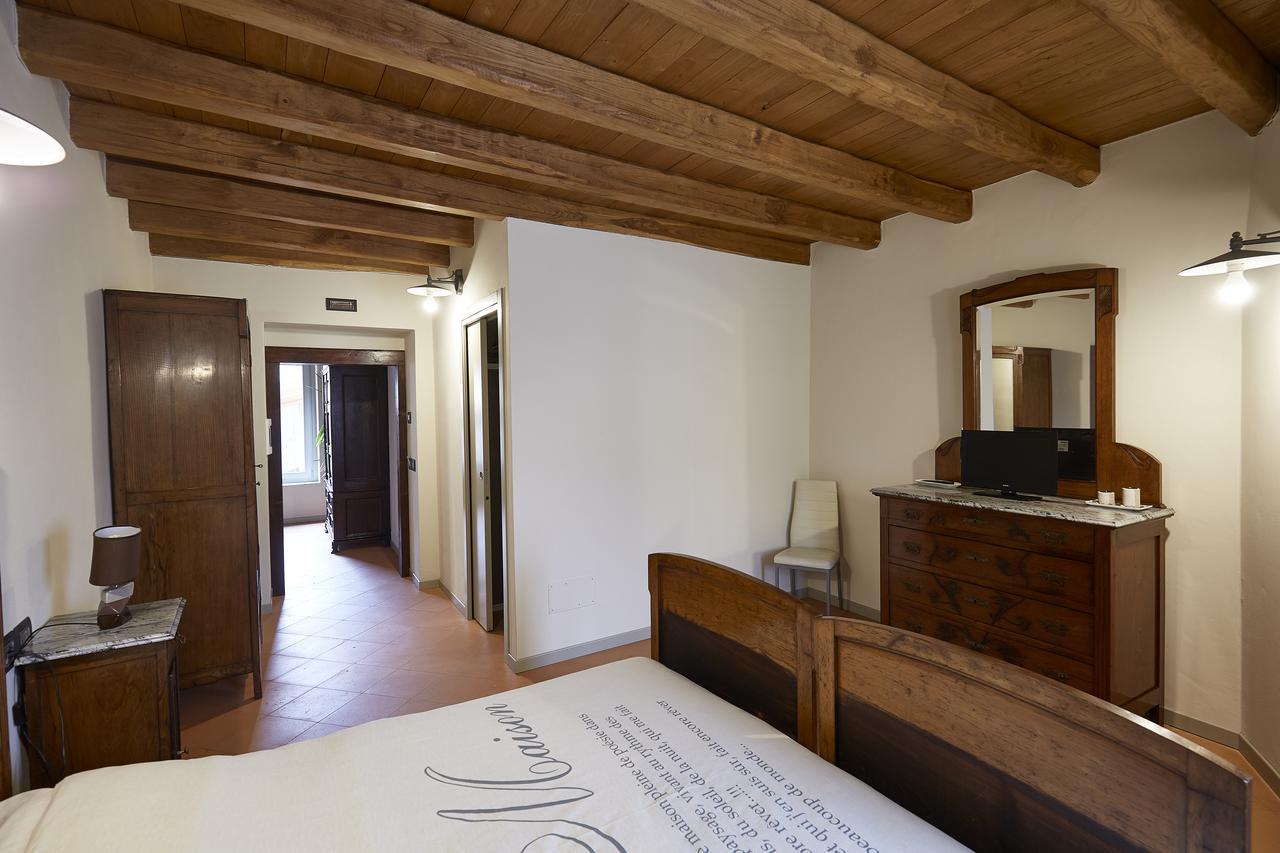 Palazzo Eleonora Panzió Monasterolo del Castello Kültér fotó