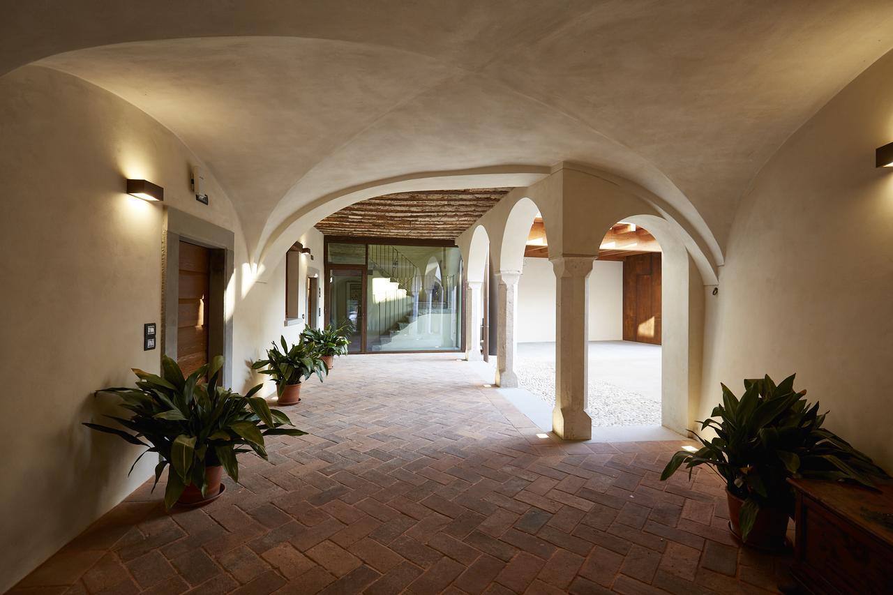 Palazzo Eleonora Panzió Monasterolo del Castello Kültér fotó