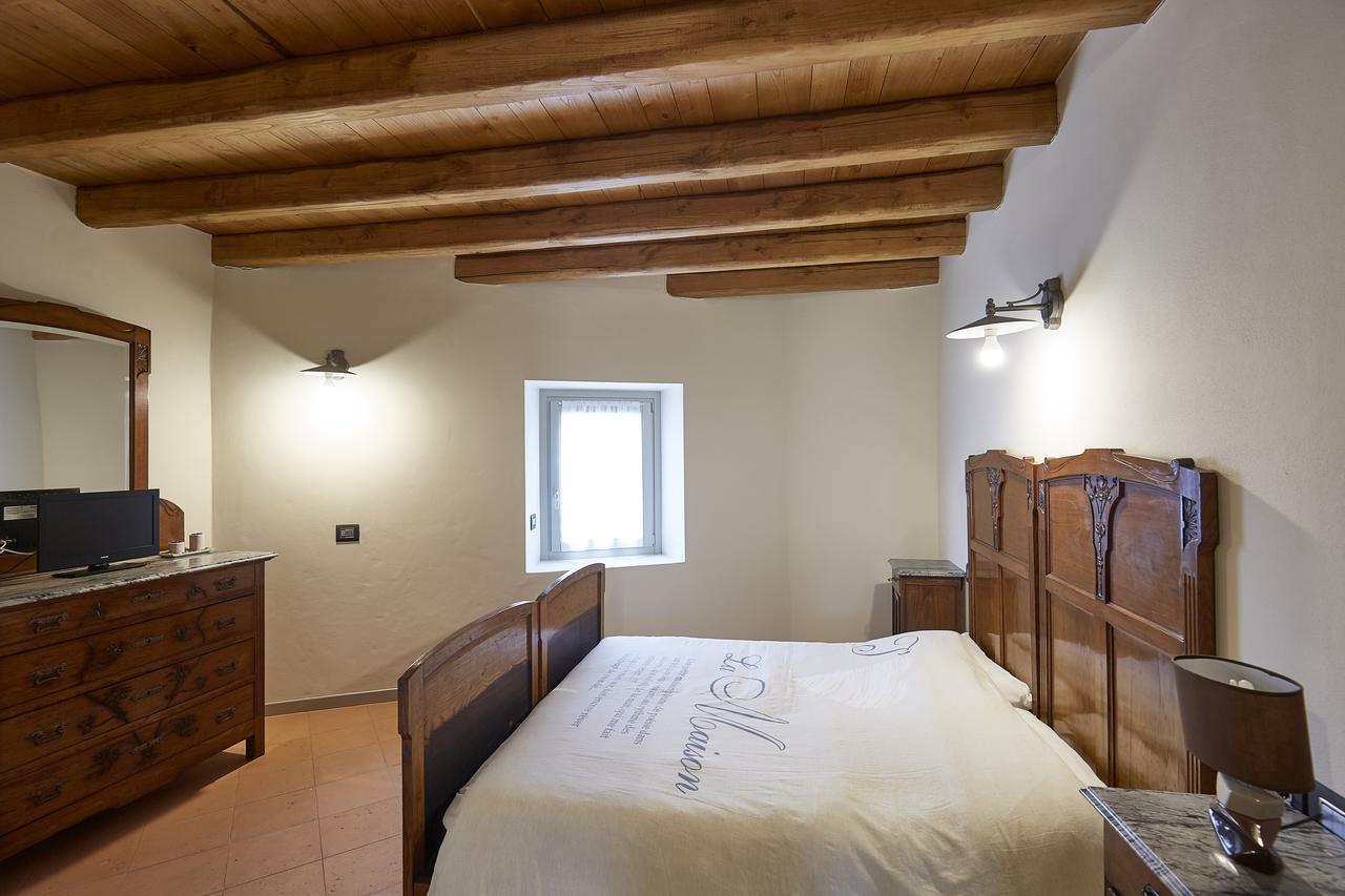 Palazzo Eleonora Panzió Monasterolo del Castello Kültér fotó