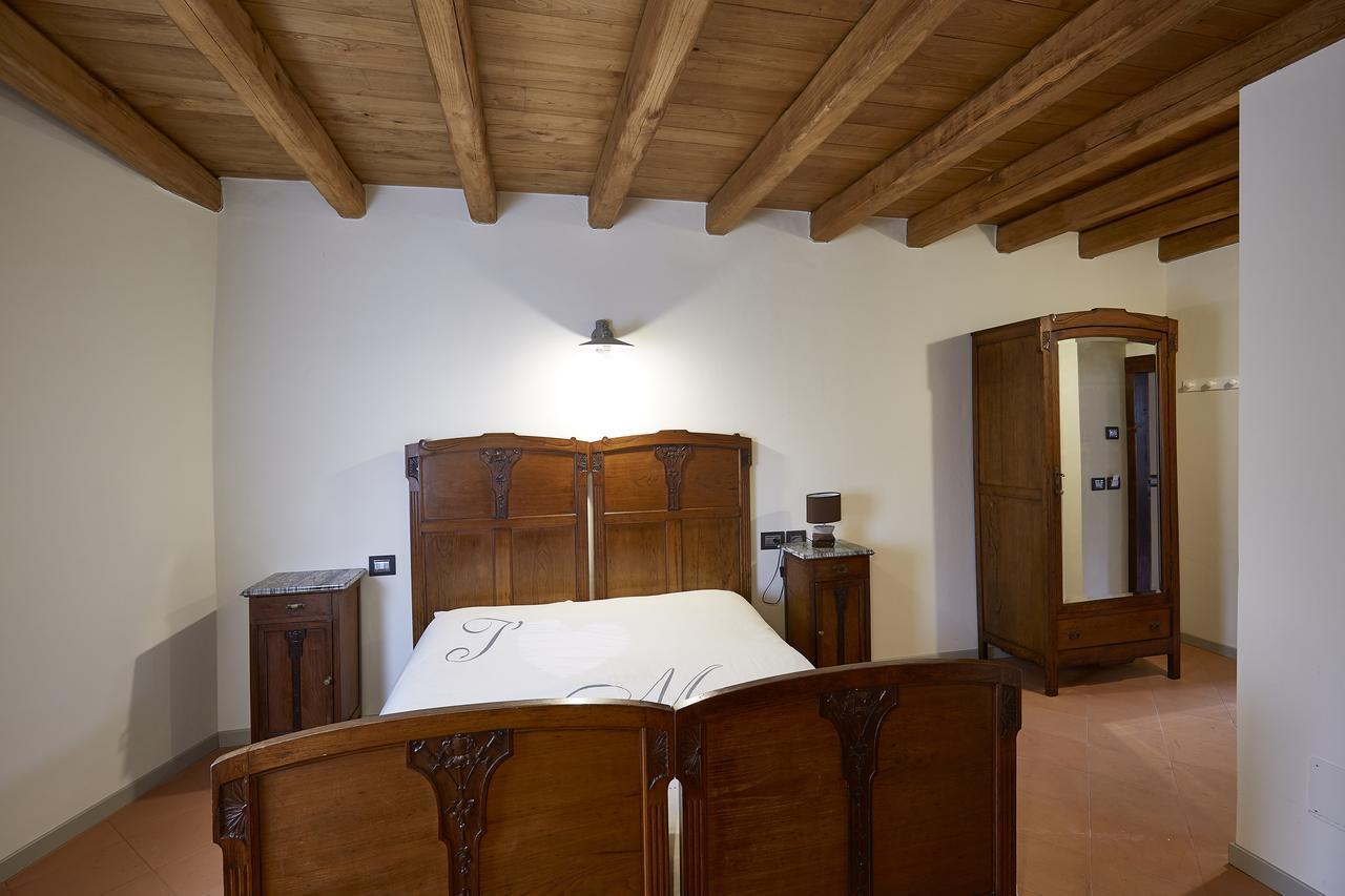 Palazzo Eleonora Panzió Monasterolo del Castello Kültér fotó